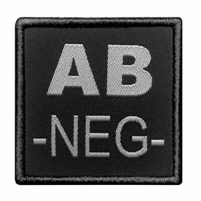 Insigne de Groupe Sanguin Noir Broderie Grise AB-NEG-