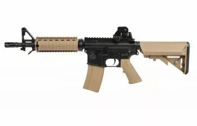 R�plique Airsoft M4 CQB CM506 AEG Bicolore Tan & Noir